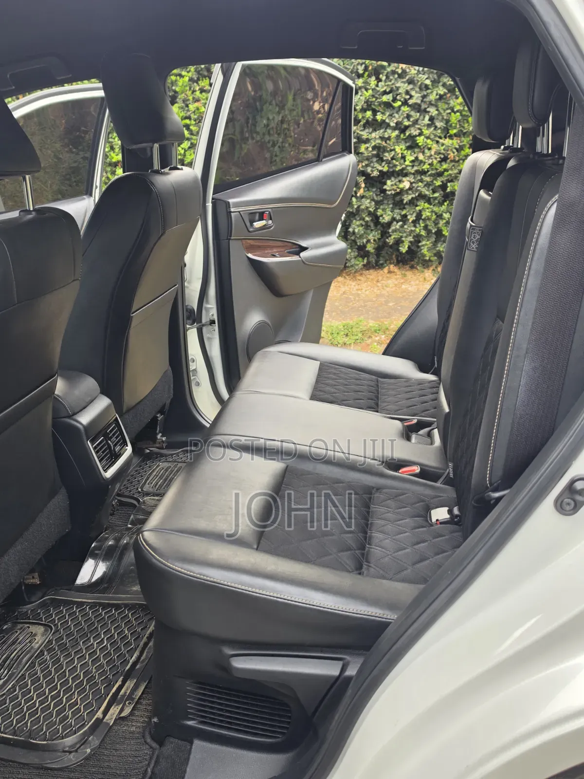 Toyota Harrier 2.0 4WD 2016 Pearl