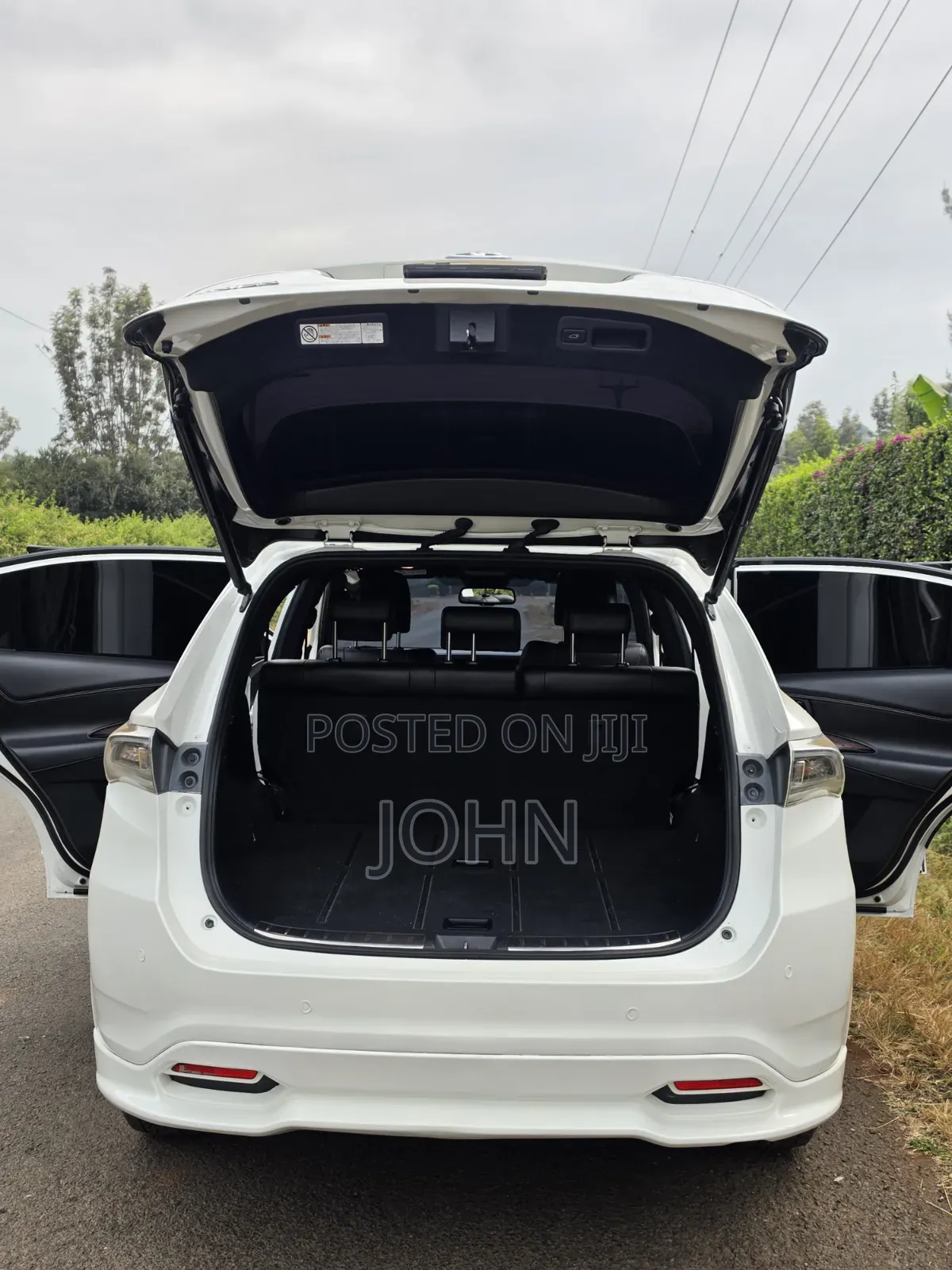 Toyota Harrier 2.0 4WD 2016 Pearl