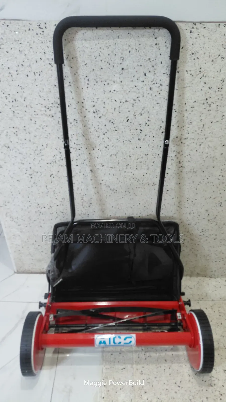 Aico Manual Lawnmower 20-Inch With Dust Collecting Bag