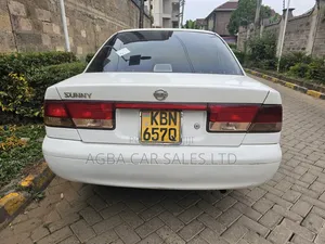 Nissan Bluebird 2003 White