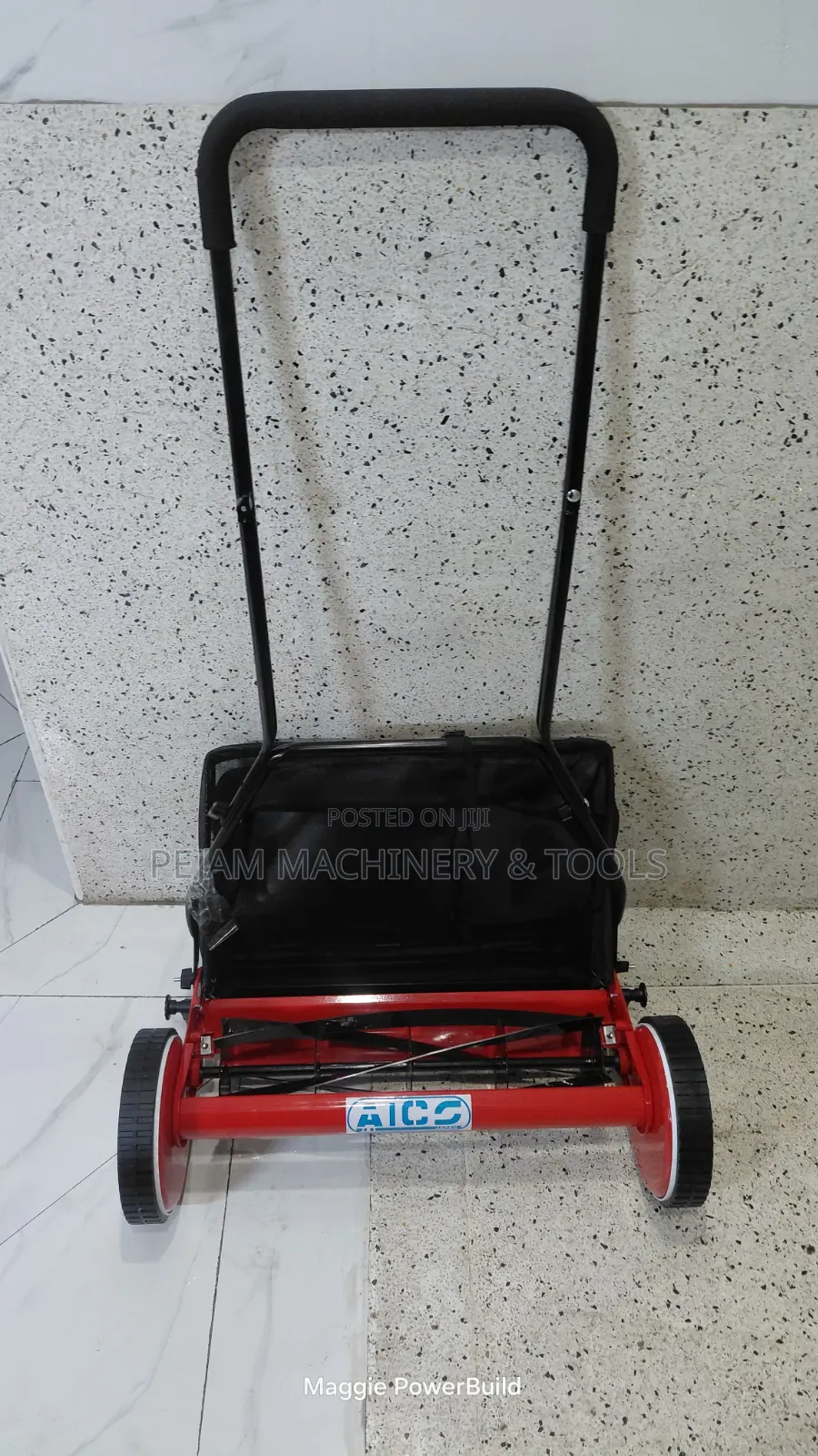 Aico Manual Lawnmower 20-Inch With Dust Collecting Bag
