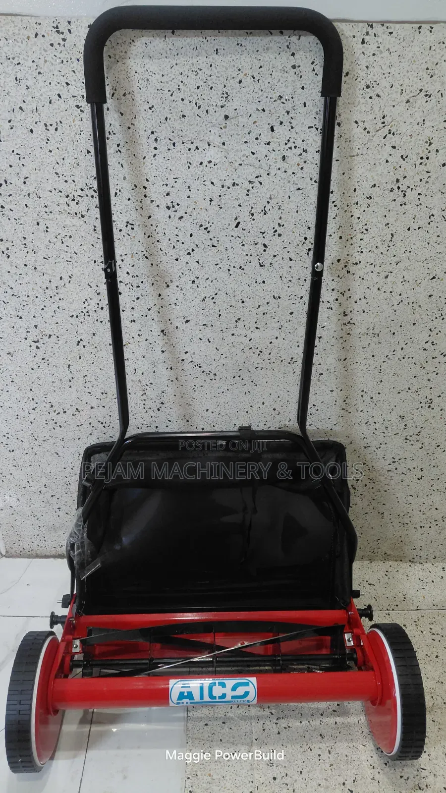 Aico Manual Lawnmower 20-Inch With Dust Collecting Bag