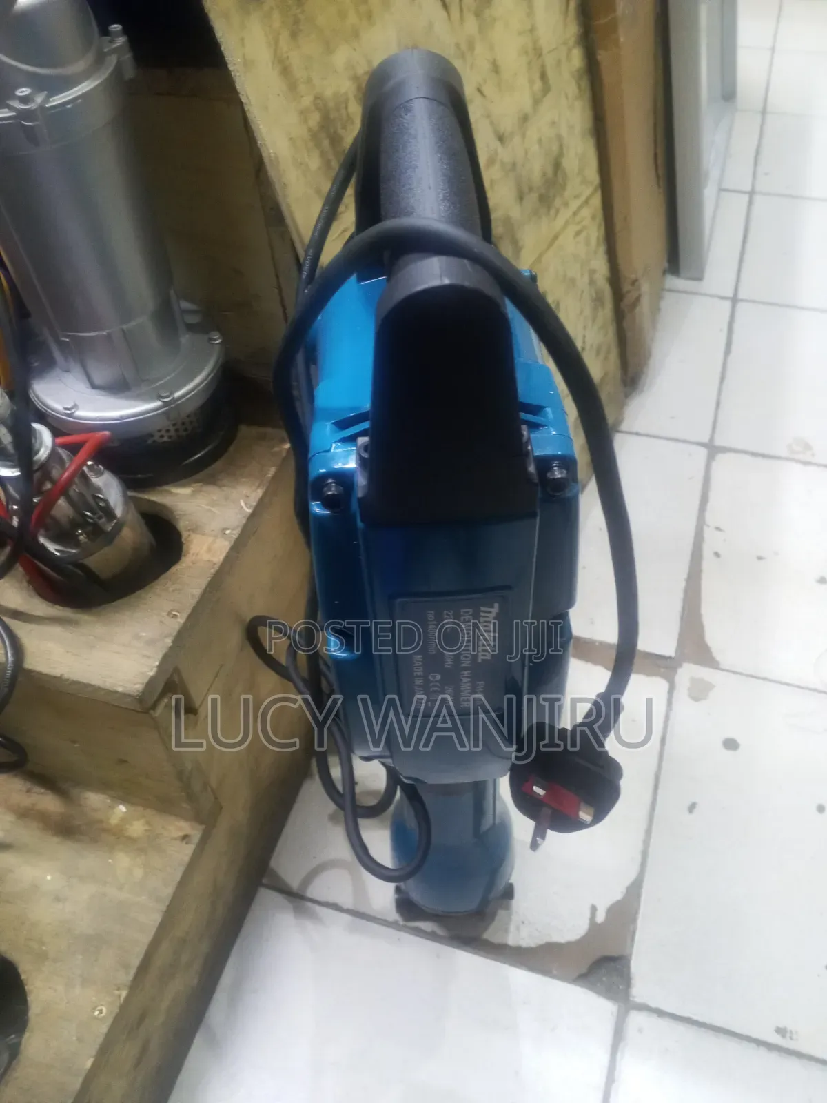 Professional Makita Demolisher