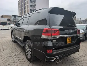 Toyota Land Cruiser 2010 Black