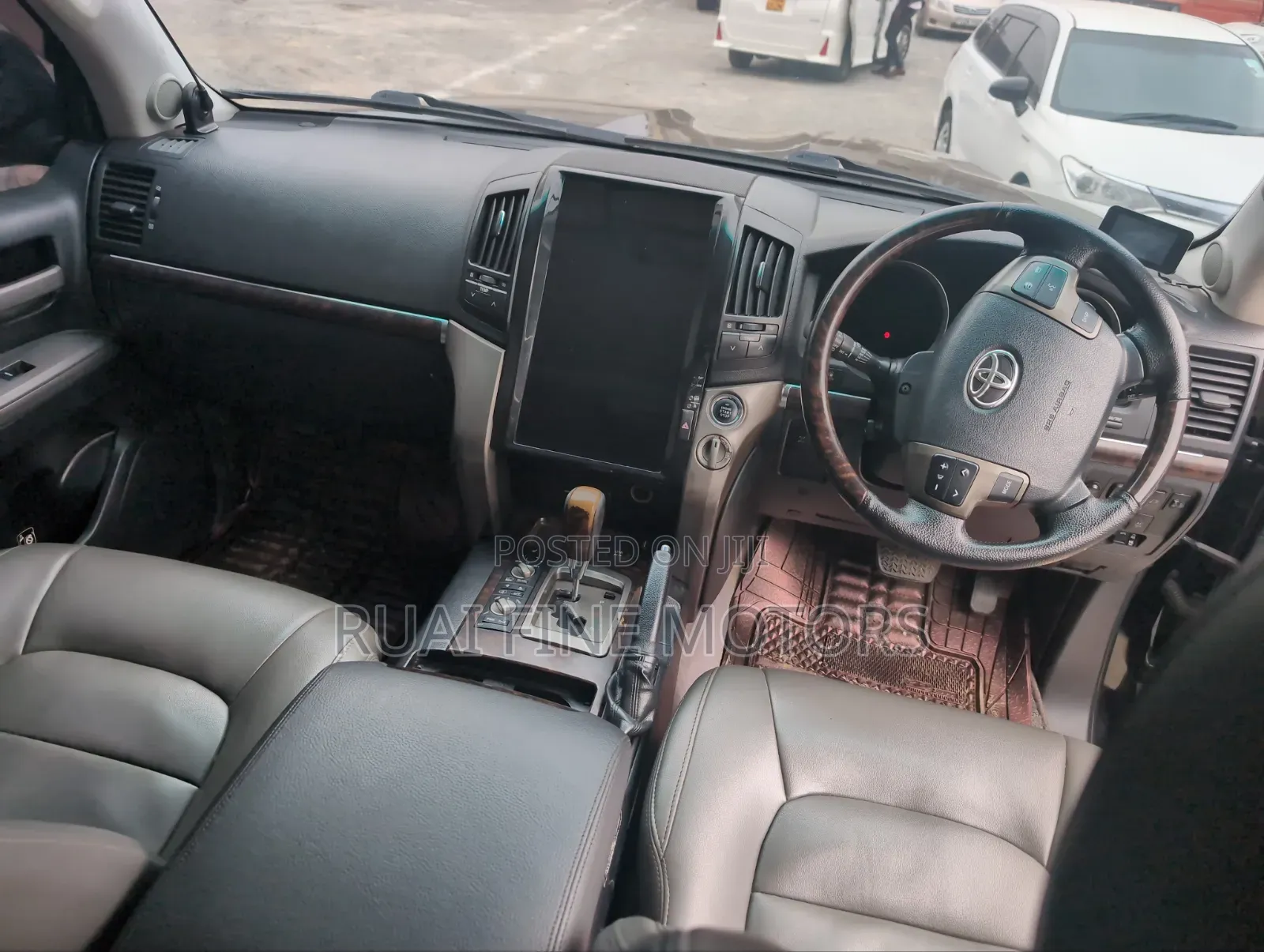 Toyota Land Cruiser 2010 Black