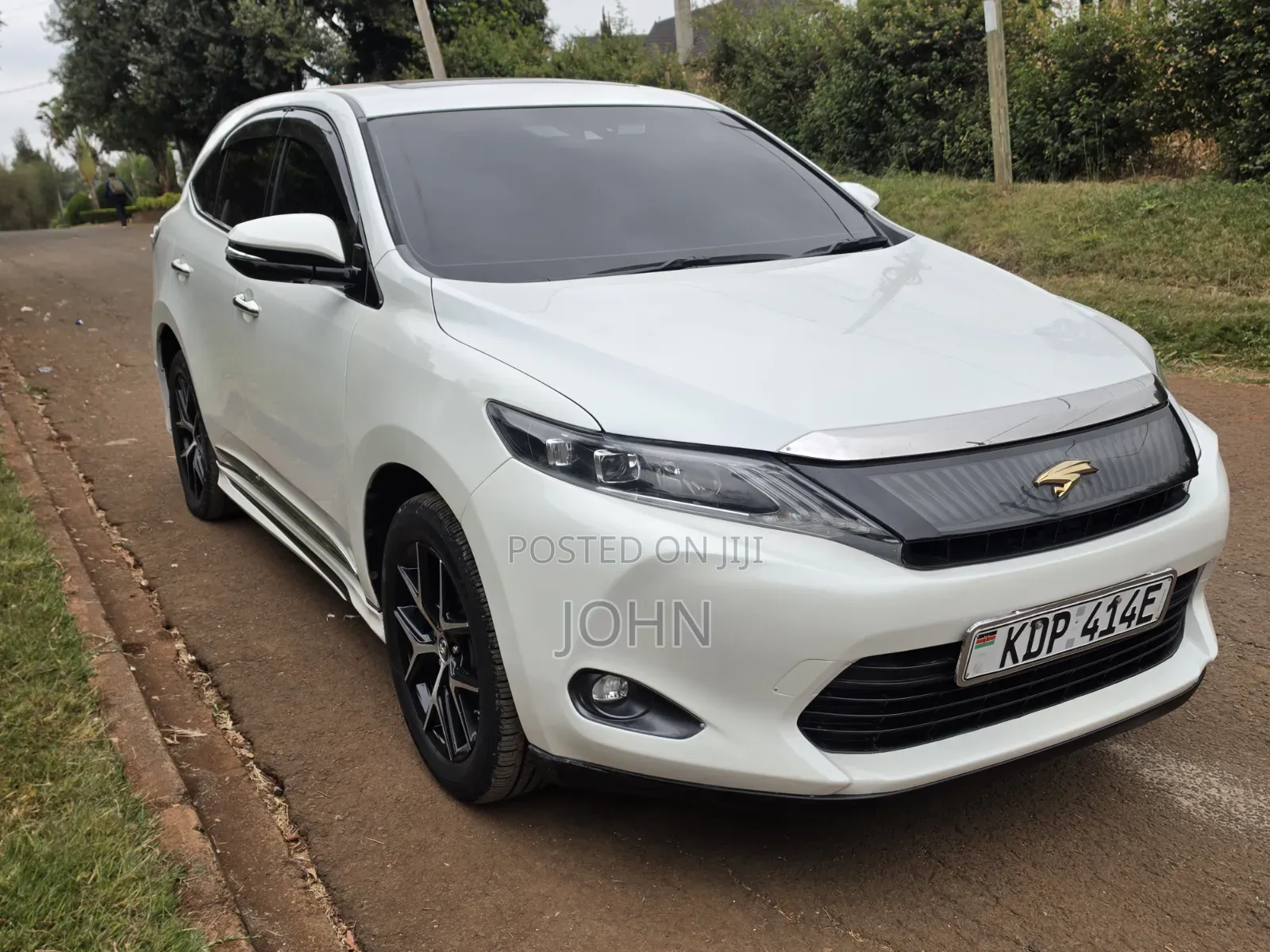 Toyota Harrier 2.0 2016 Pearl