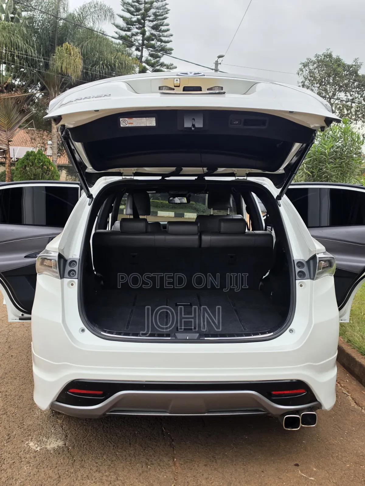Toyota Harrier 2.0 2016 Pearl