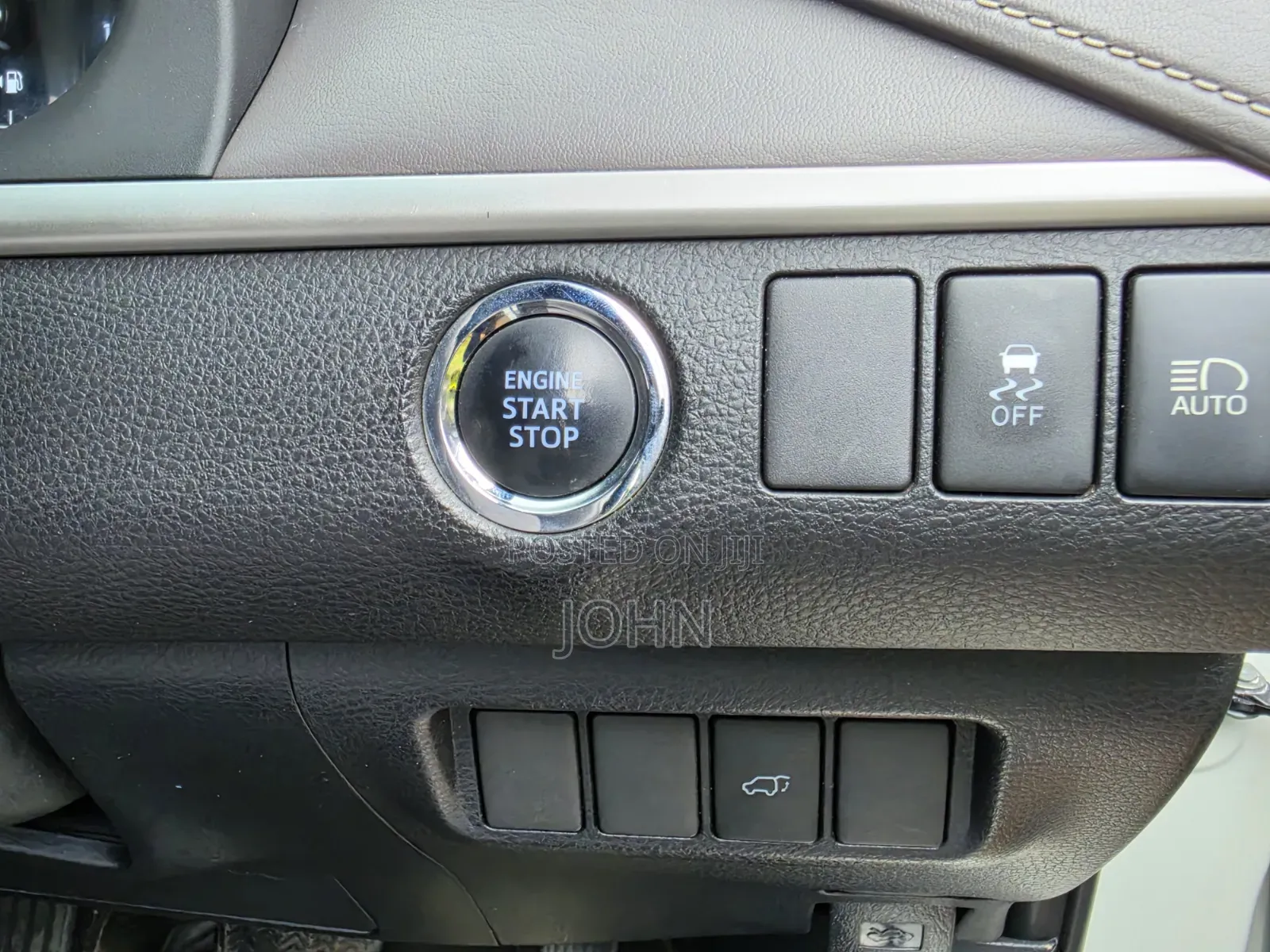 Toyota Harrier 2.0 2016 Pearl