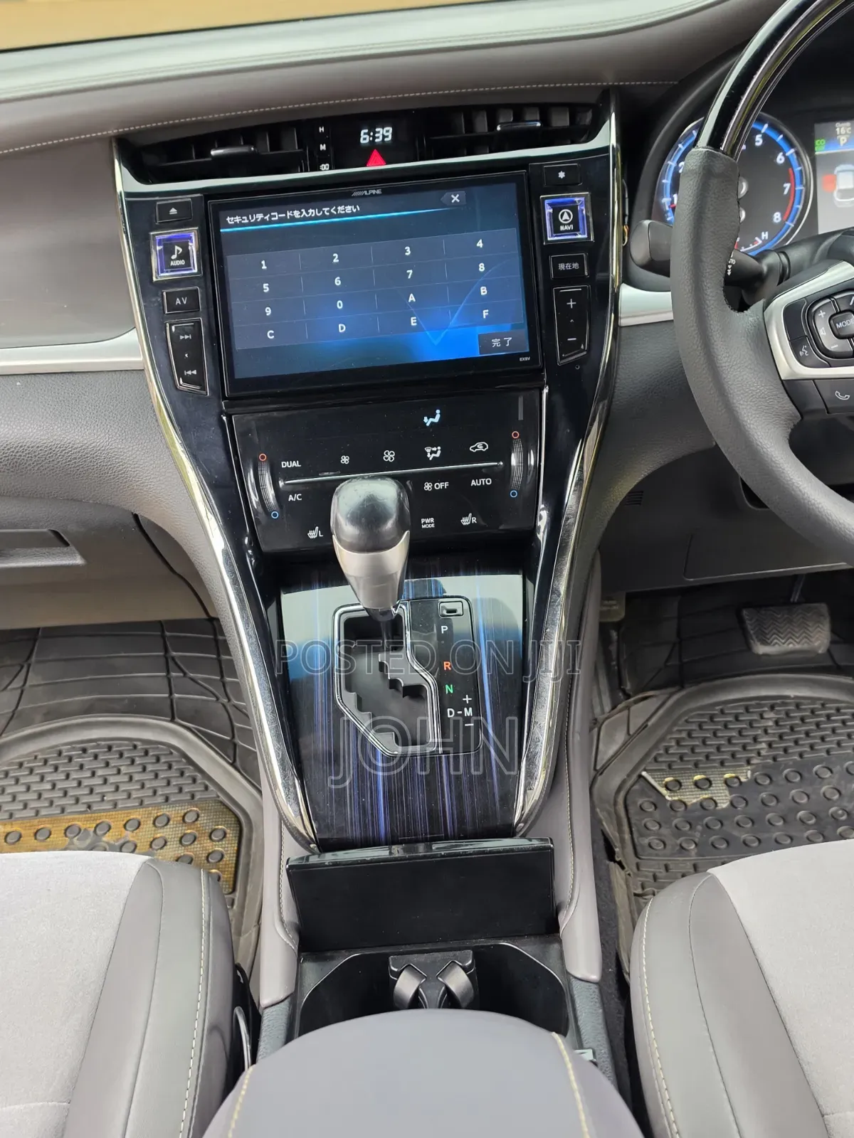 Toyota Harrier 2.0 2016 Pearl