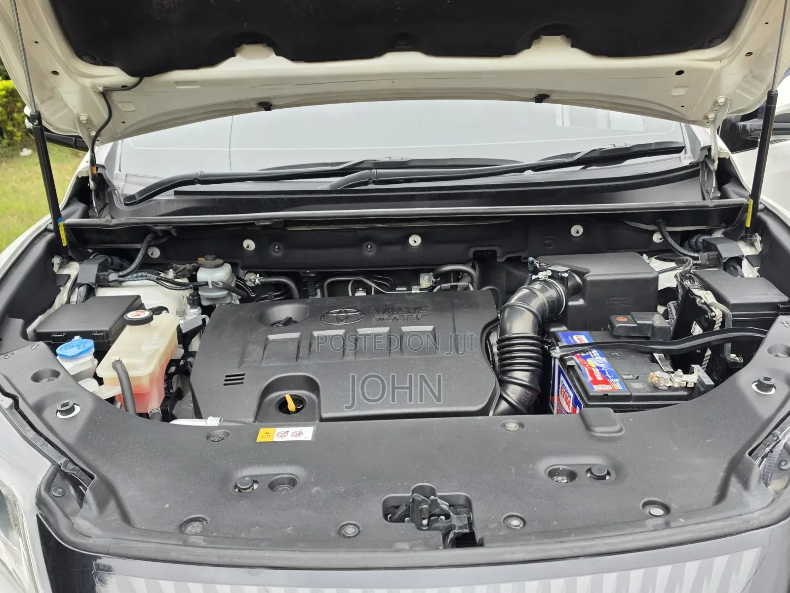 Toyota Harrier 2.0 2016 Pearl