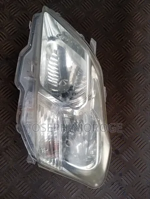 Premio 260 Headlight Zenon