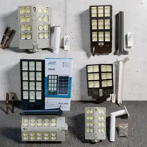 Durable Construction 100W,2000W,3000W Solar Street Lights Wholesale