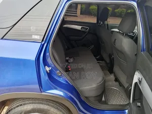 Suzuki Vitara 2021 Blue