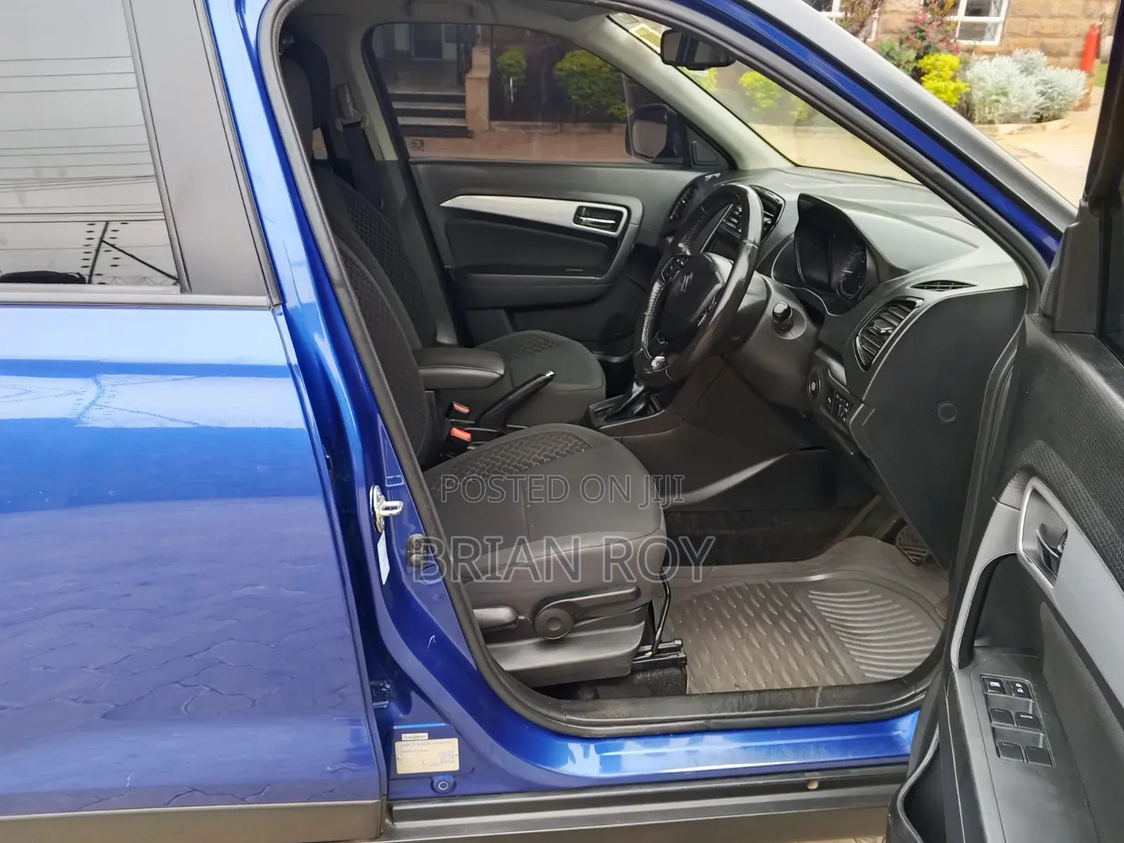 Suzuki Vitara 2021 Blue