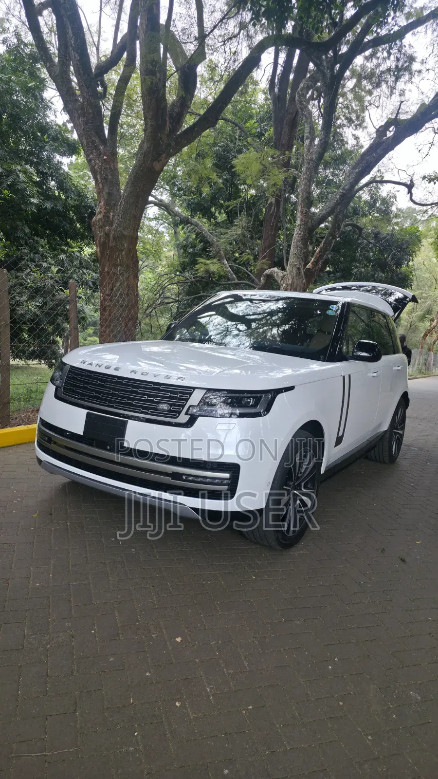 Rover Land 2023 White