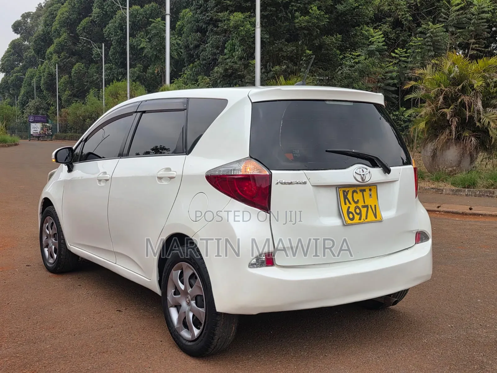 Toyota Ractis 2012 White