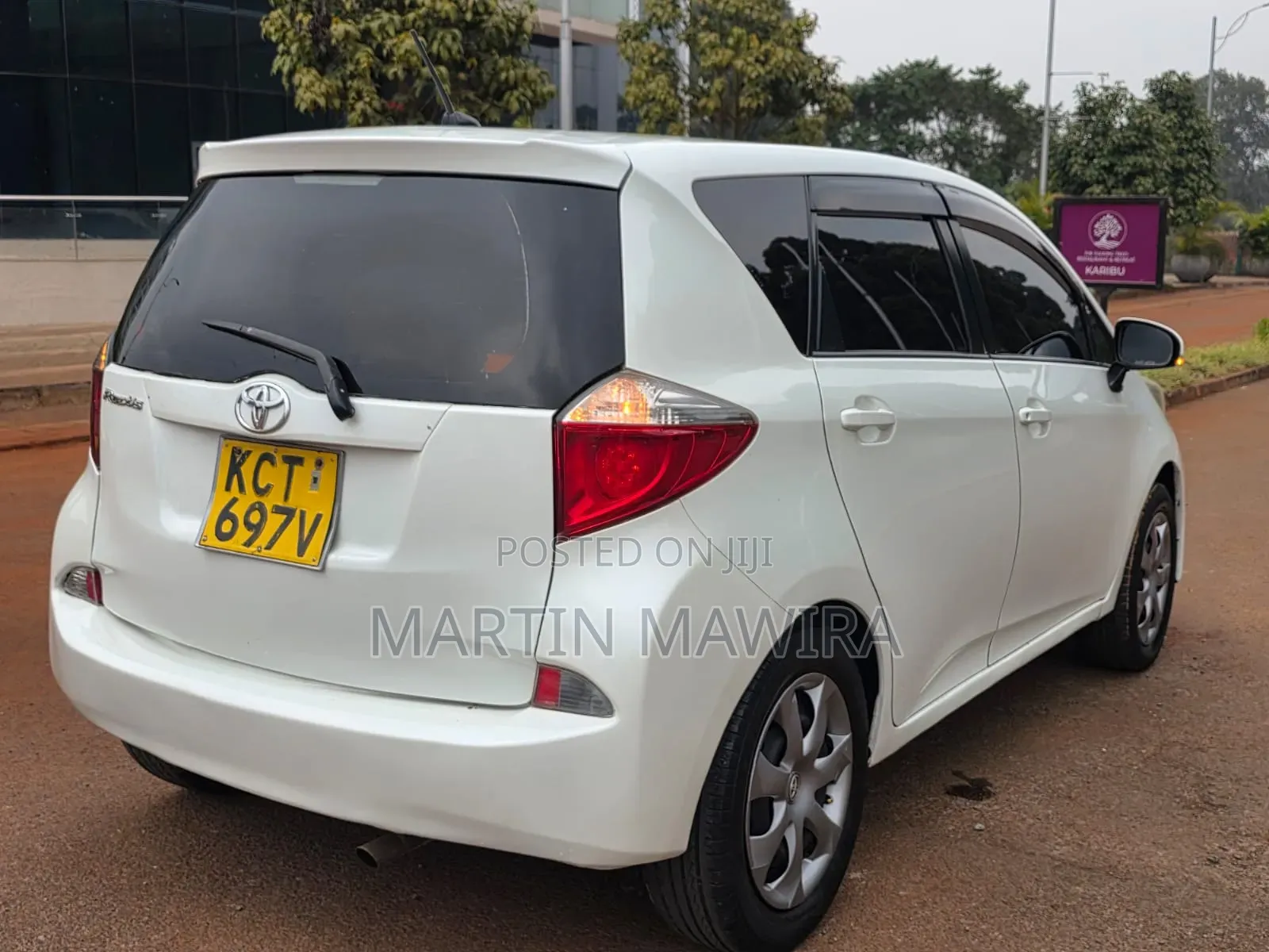 Toyota Ractis 2012 White