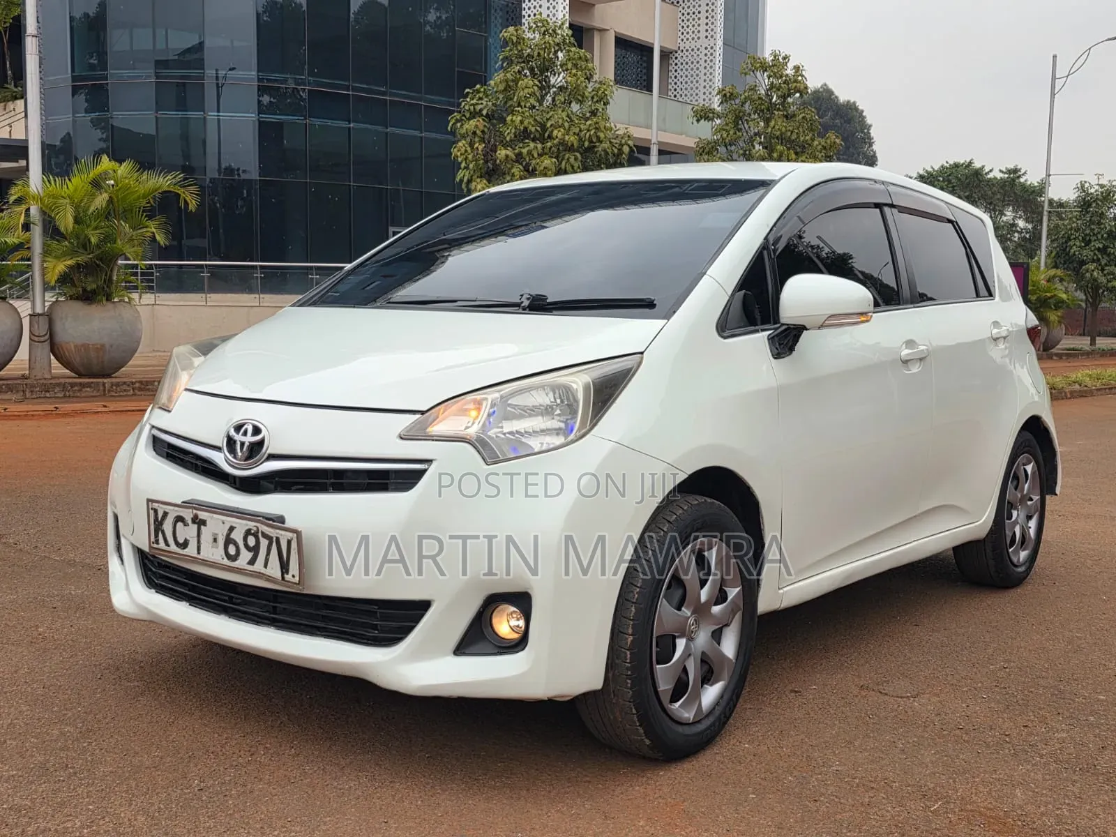 Toyota Ractis 2012 White