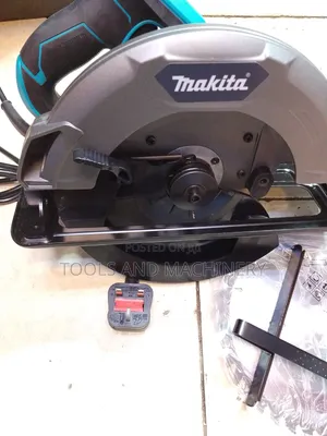 Professional Makita Circular Saw/9" Makita Circular Saw