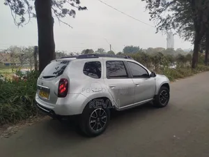 Renault Duster 2018 Silver