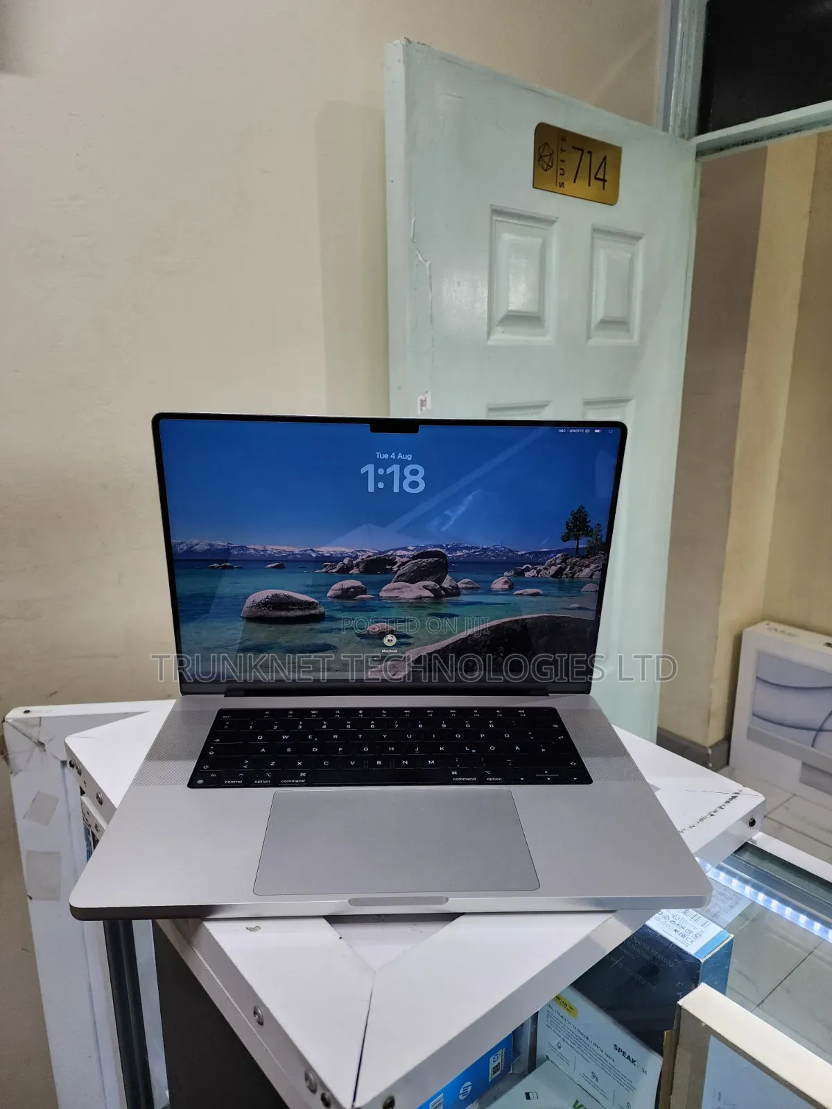 Laptop Apple MacBook Pro 2021 M1 32GB Apple M1 Pro SSD 512GB