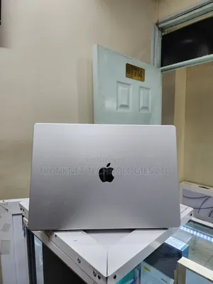 Laptop Apple MacBook Pro 2021 M1 32GB Apple M1 Pro SSD 512GB
