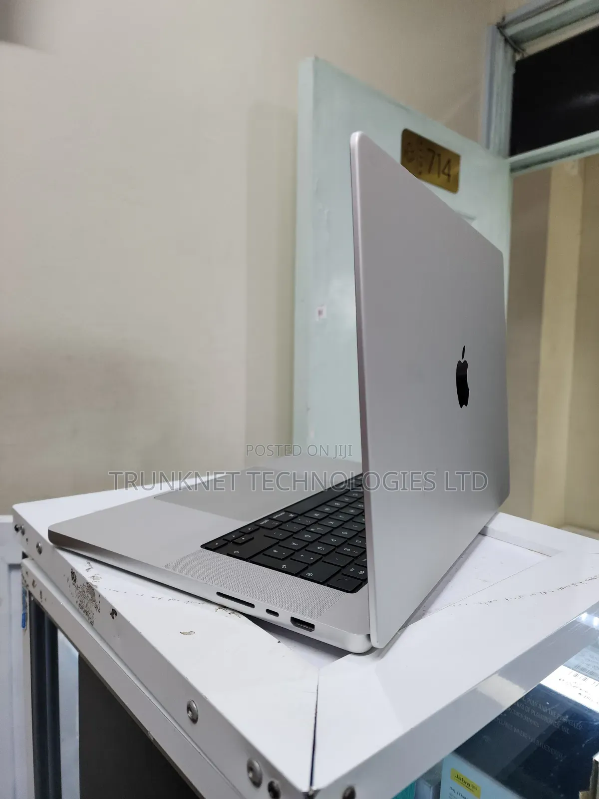 Laptop Apple MacBook Pro 2021 M1 32GB Apple M1 Pro SSD 512GB
