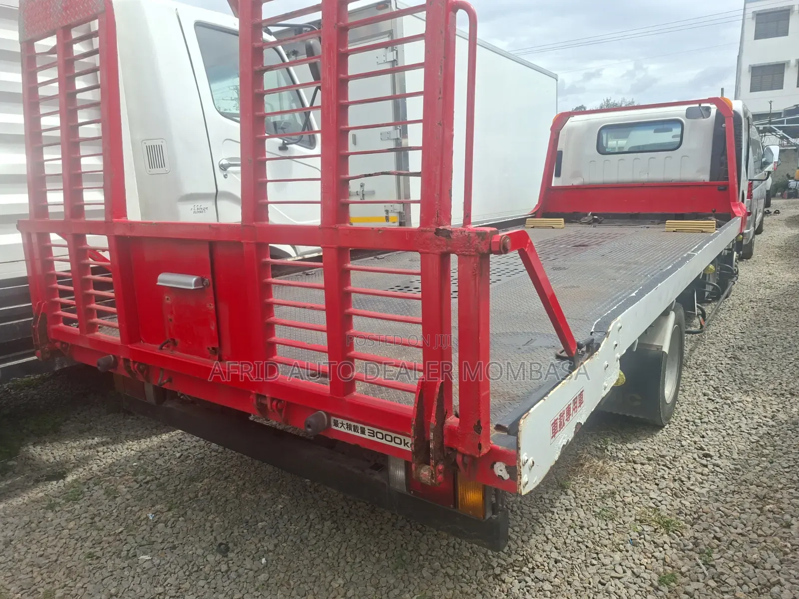 Isuzu Elf Flat Bed Towing Truck