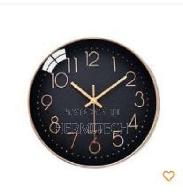 Smart Clock Security Camera With Mobile View