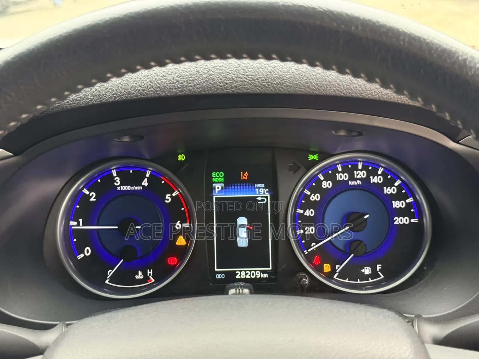 Toyota Hilux 2019 White