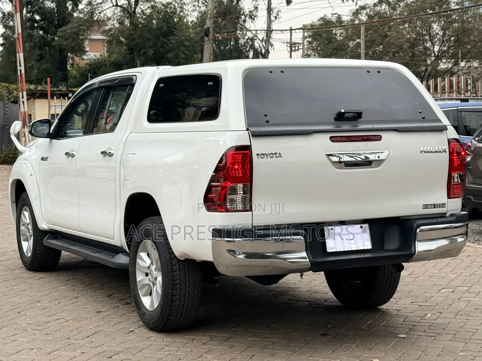 Toyota Hilux 2019 White