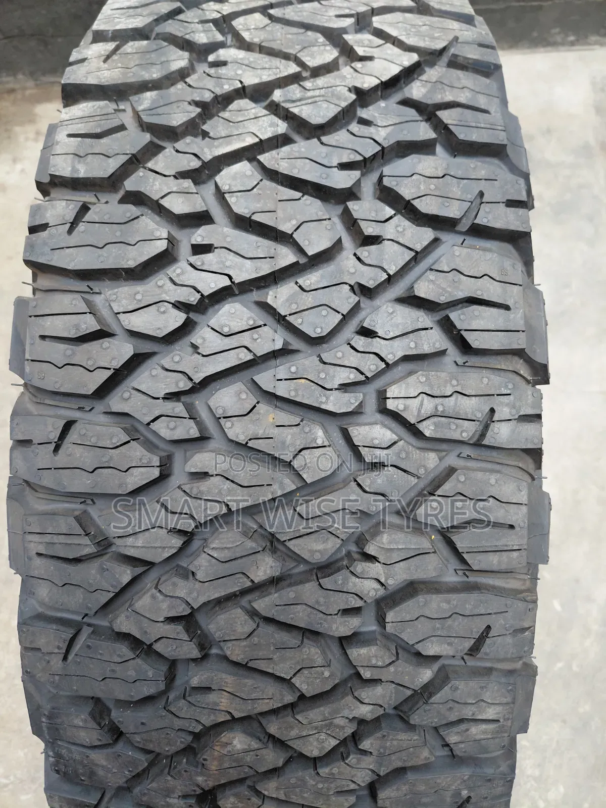 285/70r17 Bf Goodrich 