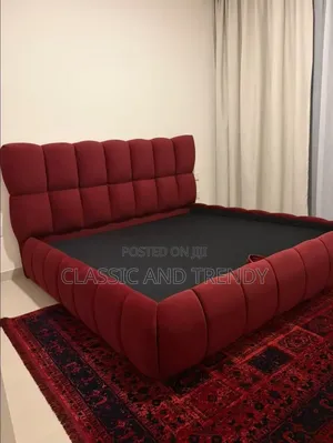 Maroon 6x6 Chester Bed