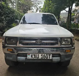 Toyota Hilux 2.5 Cab 2005 Silver