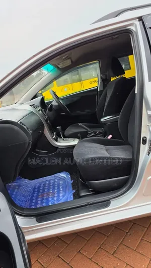 Toyota Corolla Fielder 2010 Silver