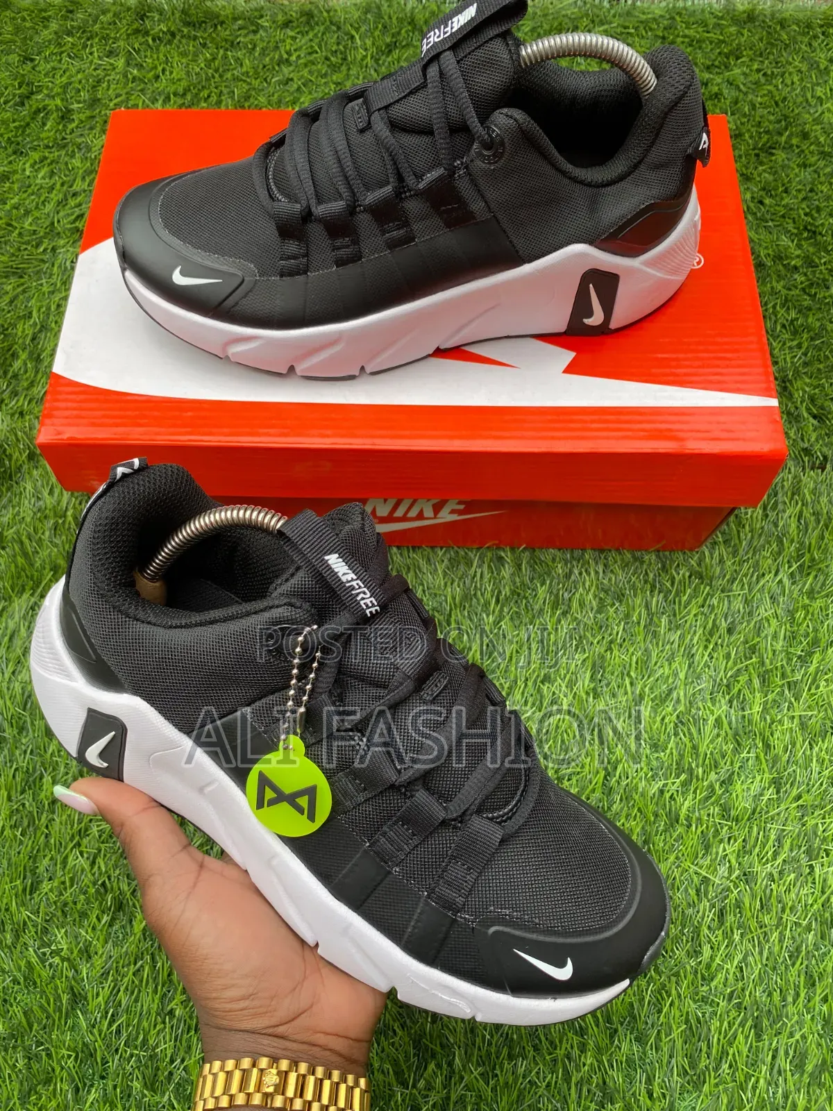 *Metcon 7* Sneakers