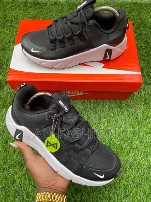 *Metcon 7* Sneakers