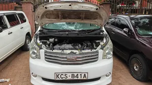 Toyota Noah 2011 White