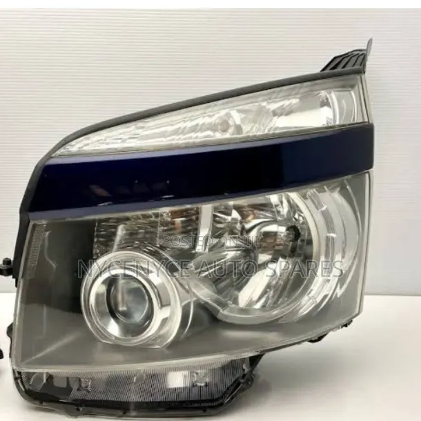 Voxy 2012 Headlights