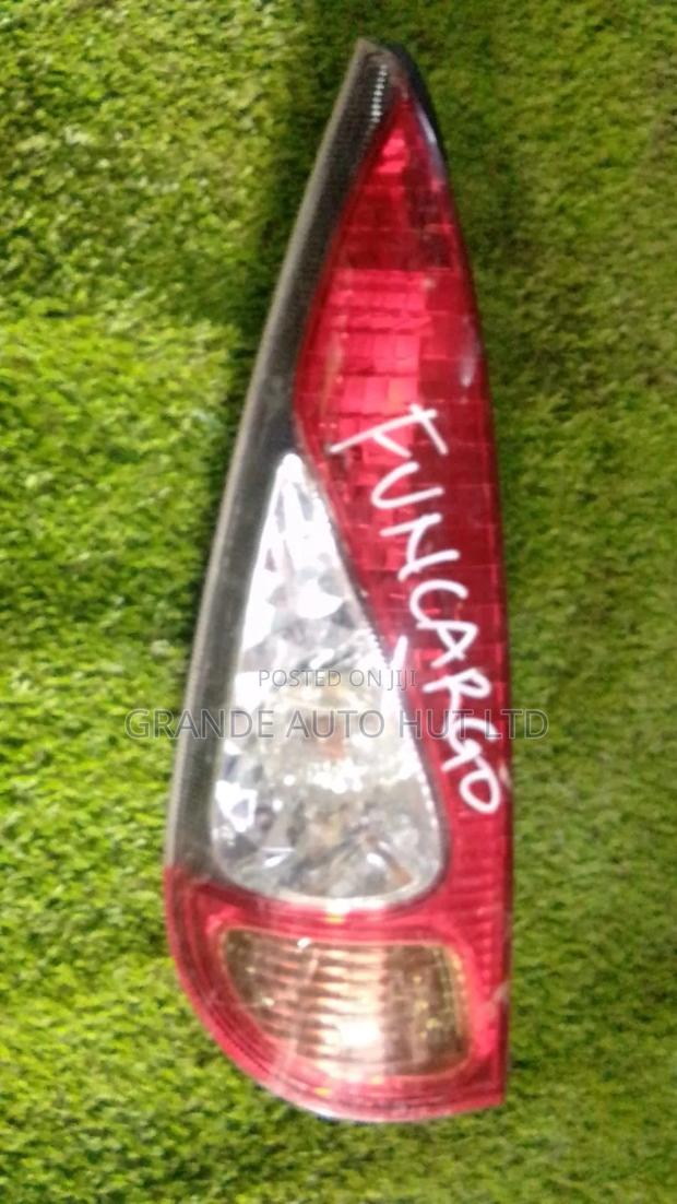 Toyota FunCargo Taillight - thumbnail 2