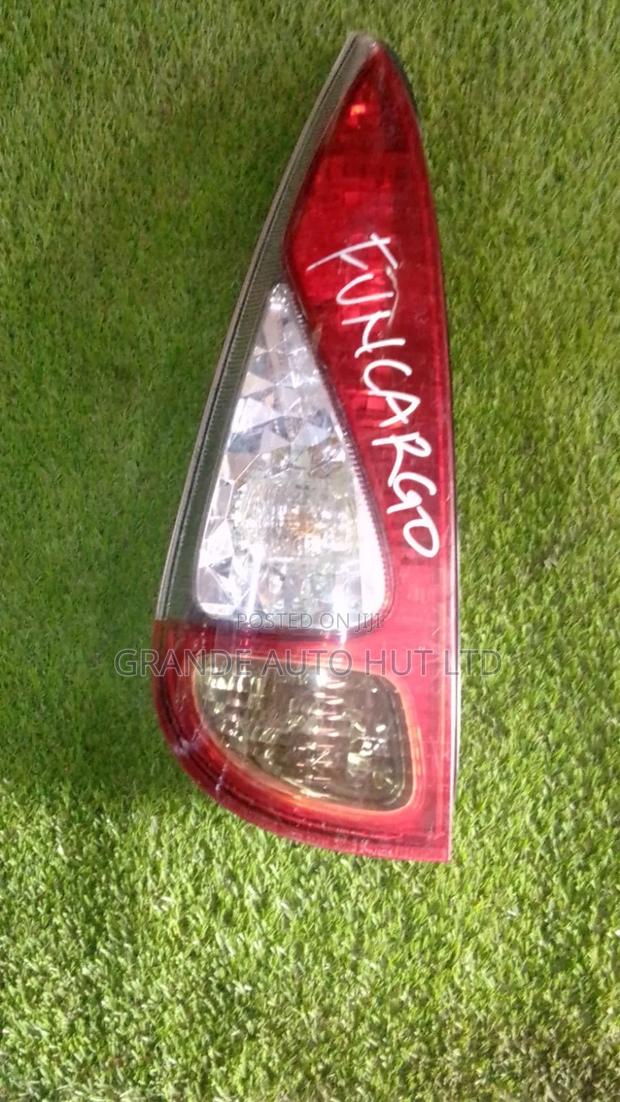 Toyota FunCargo Taillight - thumbnail 3