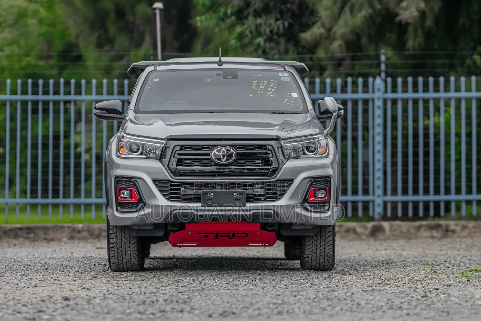 Toyota Hilux 2019 Silver