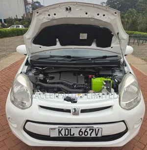Toyota Passo 2016 White