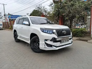 Toyota Land Cruiser Prado 2011 White
