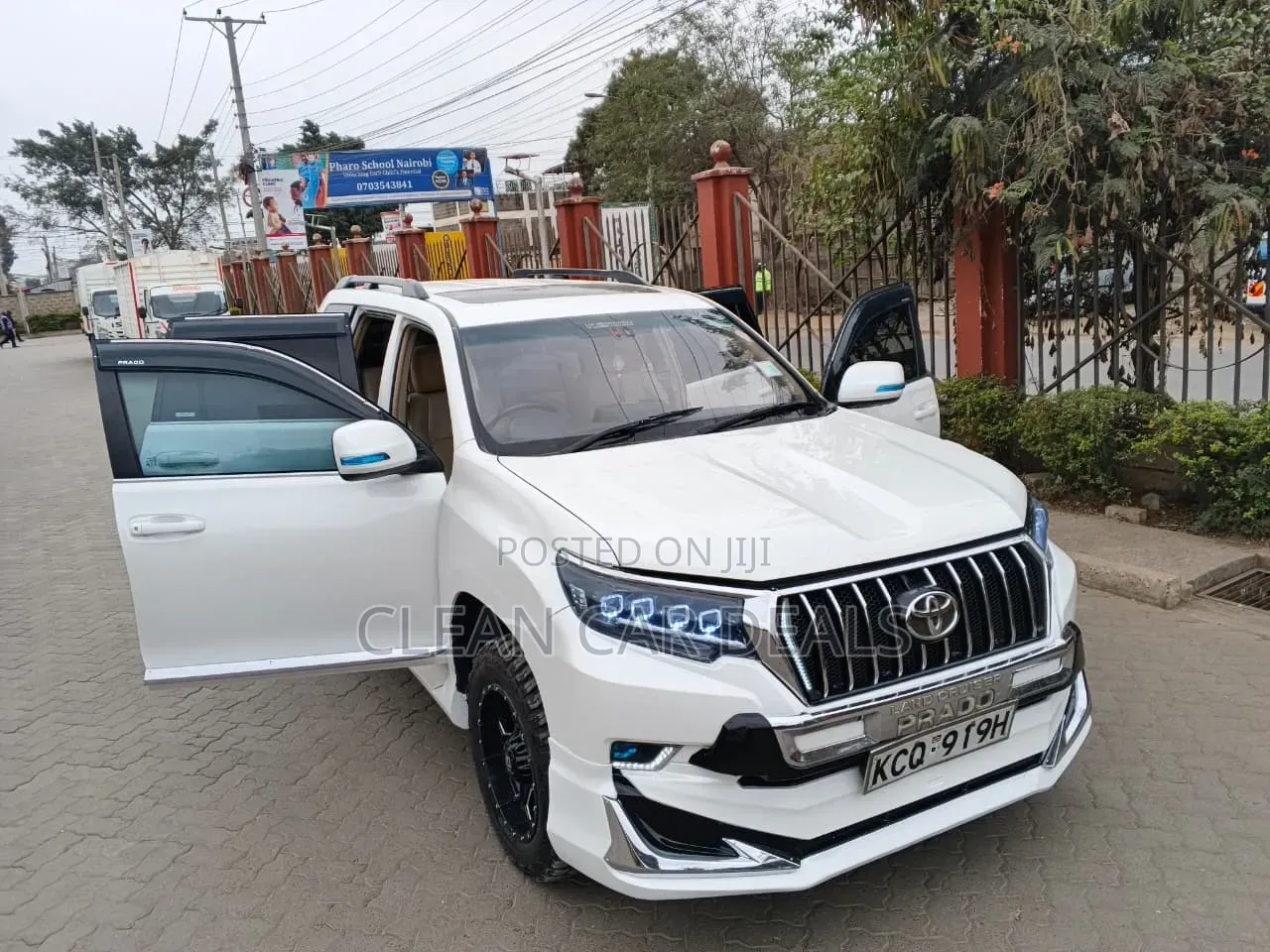 Toyota Land Cruiser Prado 2011 White