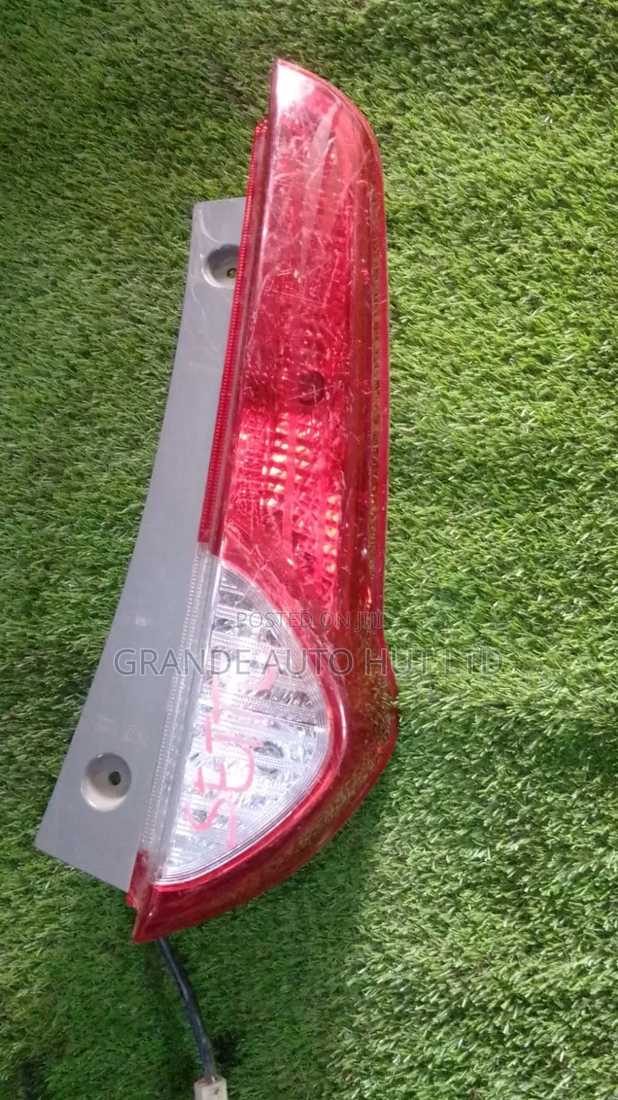 Toyota Passo Sette Taillights