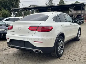 Mercedes-Benz GLC-Class 2019 White