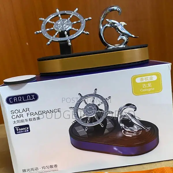 Solar Pirate Car Perfume Diffuser – Battery-Free Dashboard Decor