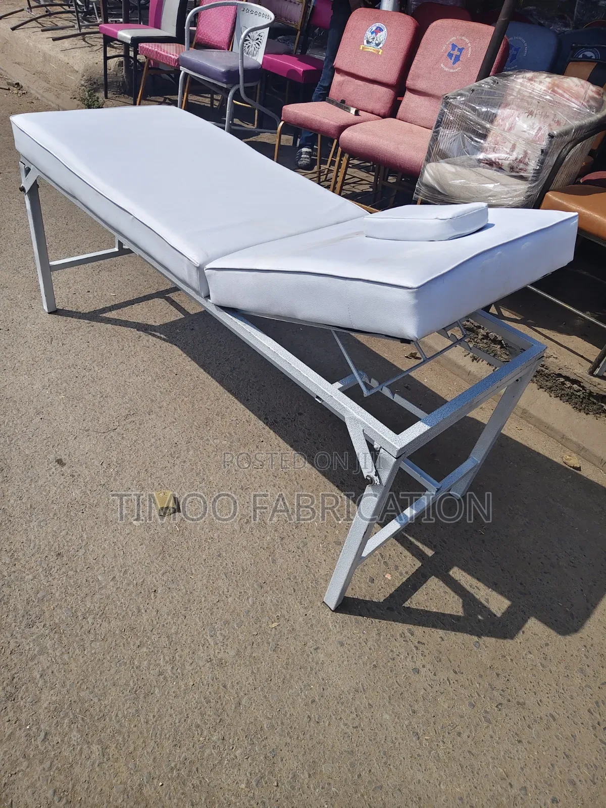 Foldable White Massage Bed Adjustable Headrest