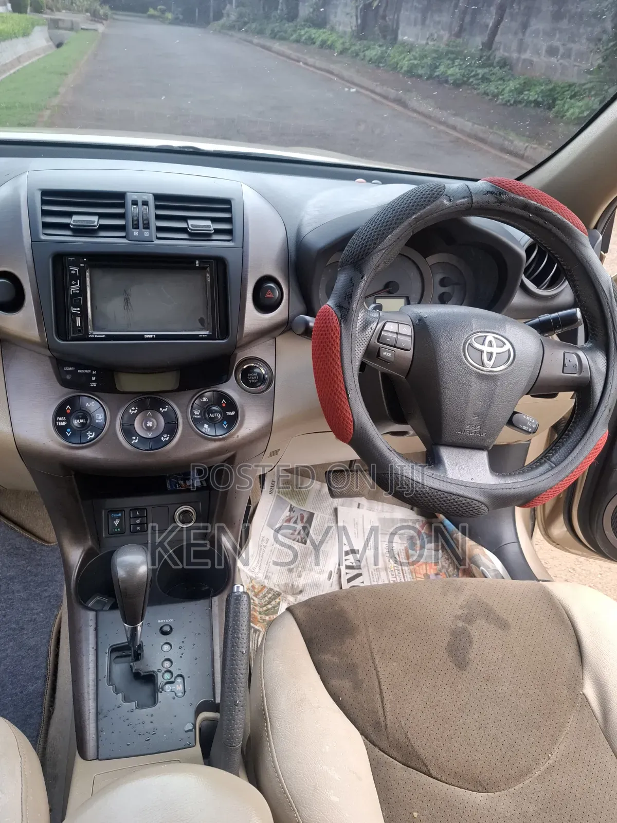 Toyota Vanguard 2012 Gold